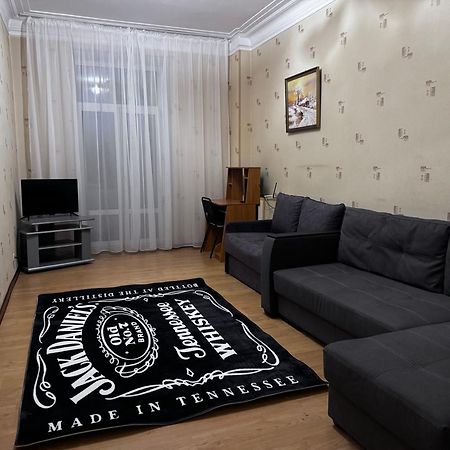 Apartments On Bolshaya Morskaya 65 Nikolayev Luaran gambar